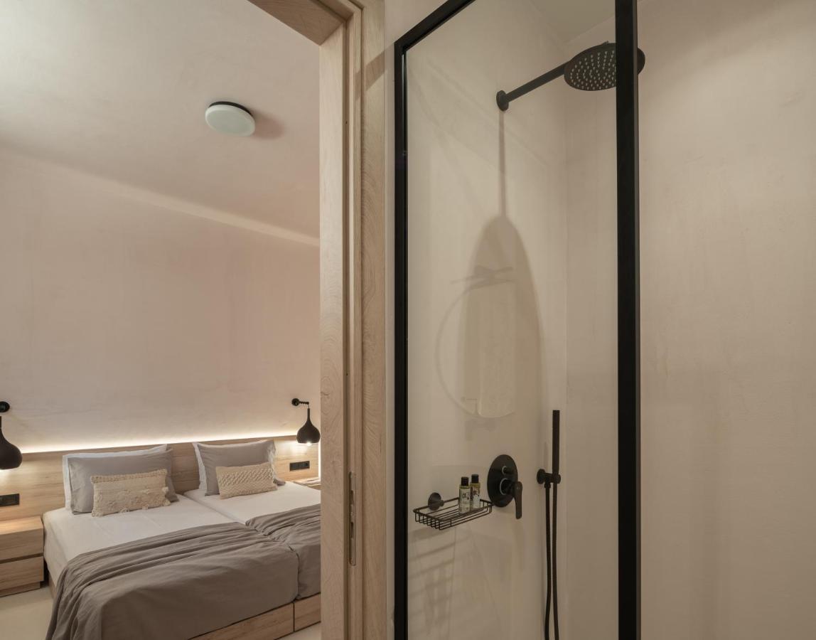Isla Beach House, A Timeless Retreat, By Thinkvilla Damnoni Eksteriør billede