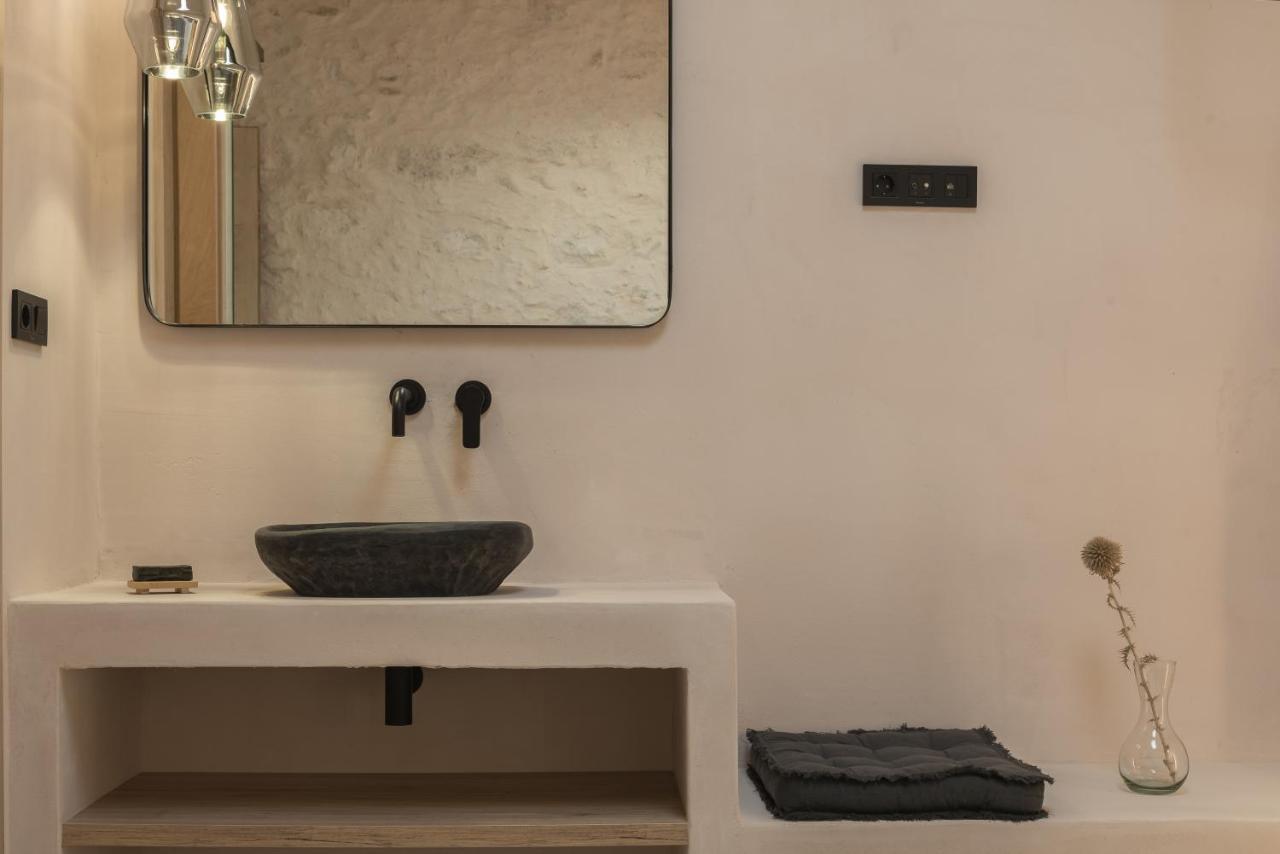 Isla Beach House, A Timeless Retreat, By Thinkvilla Damnoni Eksteriør billede