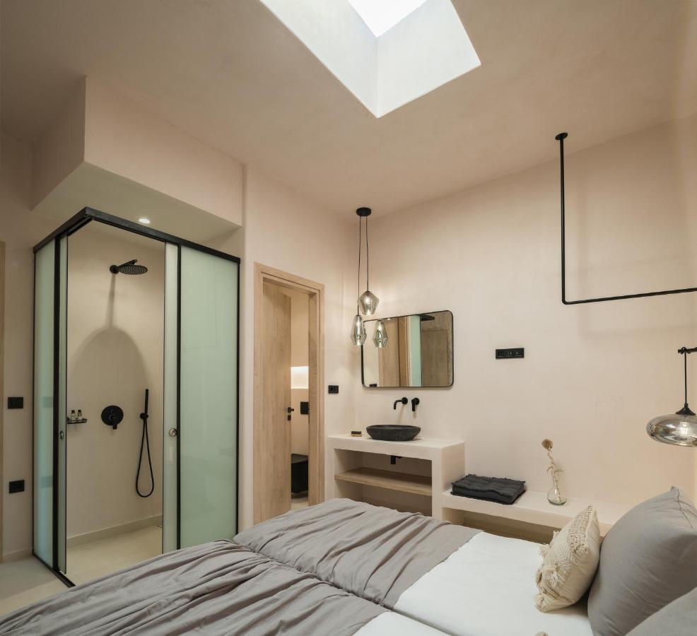 Isla Beach House, A Timeless Retreat, By Thinkvilla Damnoni Eksteriør billede