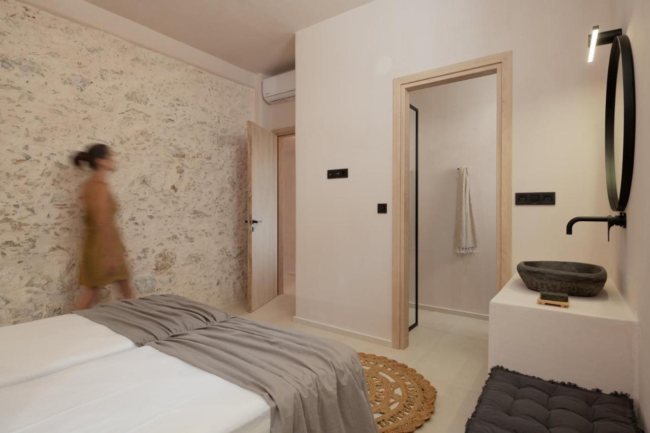 Isla Beach House, A Timeless Retreat, By Thinkvilla Damnoni Eksteriør billede