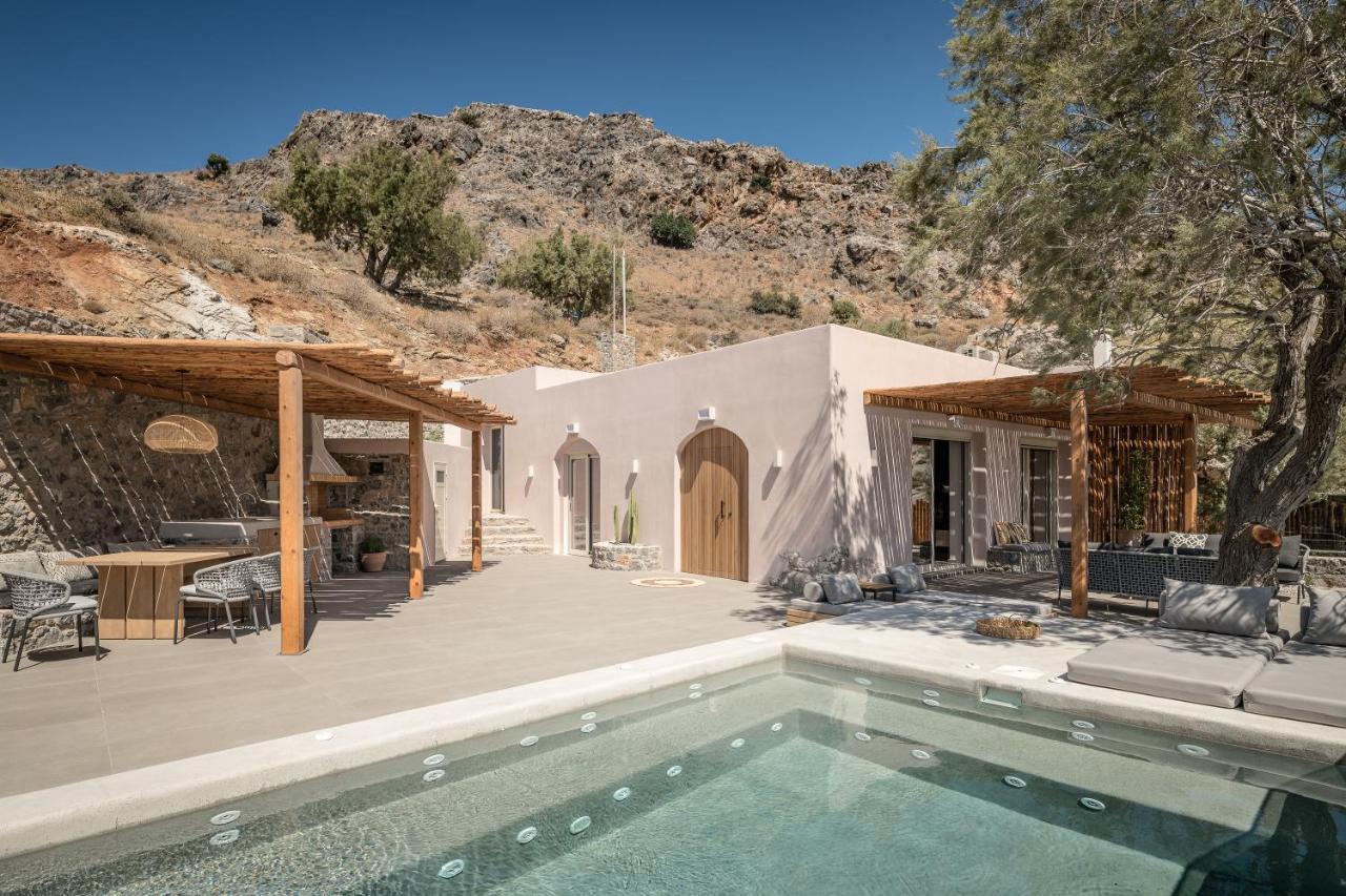 Isla Beach House, A Timeless Retreat, By Thinkvilla Damnoni Eksteriør billede
